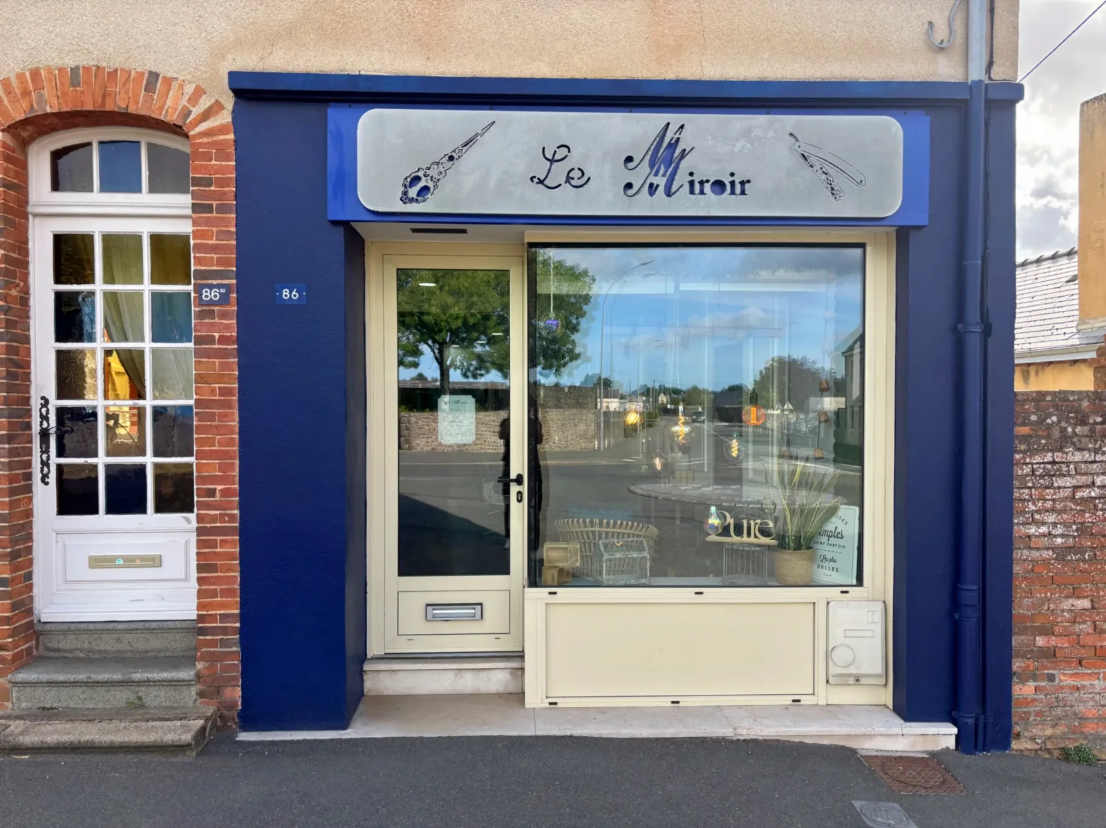 Le Miroir