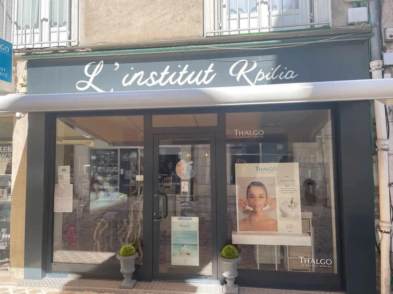Institut Kpilia - Sourcils & cils Blois - OneBooking