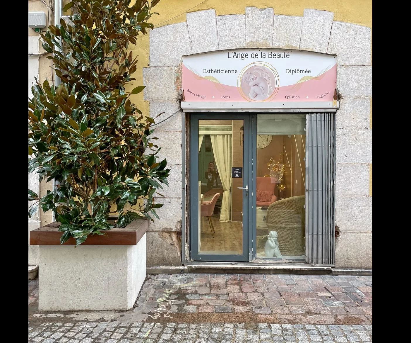 L’Ange de la beauté - Onglerie La Seyne-sur-Mer - OneBooking
