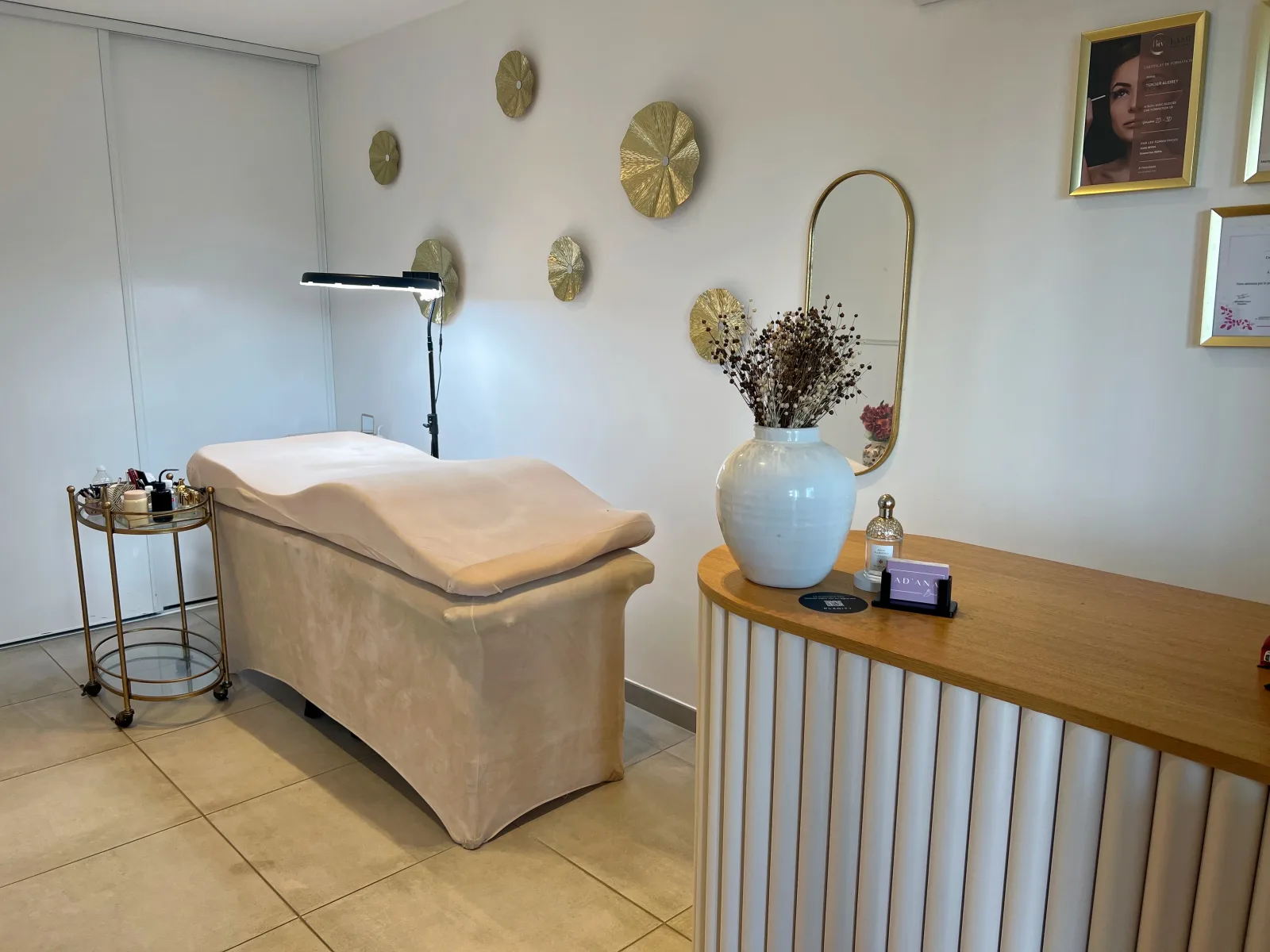 AD'Ana Beauté - Sourcils & cils Cugnaux - OneBooking