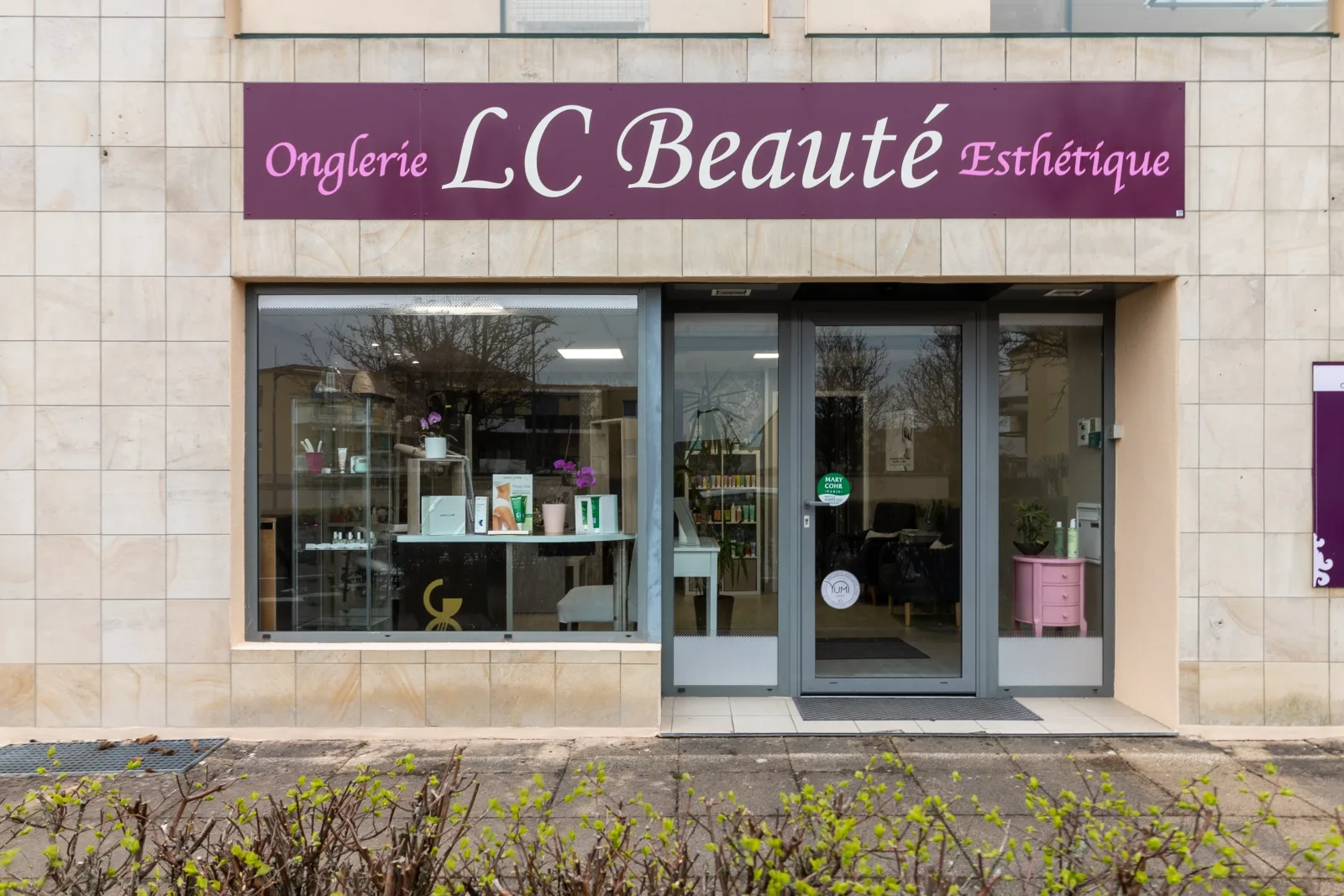 Cécile Esthetique - Institut de beauté Saint-Apollinaire - Photo de couverture - OneBooking