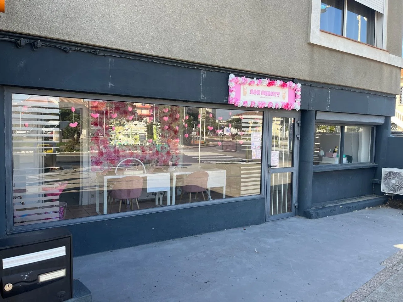 S&N Beauty - Onglerie Canet-en-Roussillon - OneBooking
