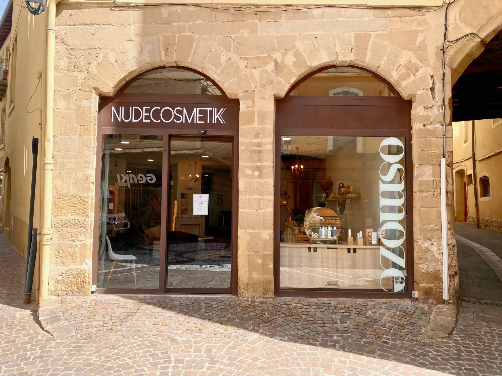 NudeCosmetik