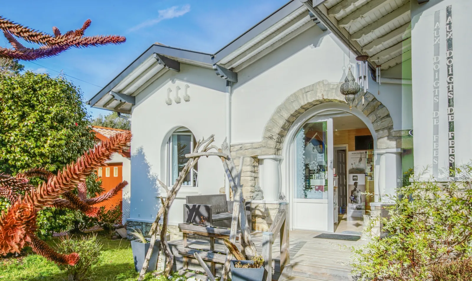 Aux doigts de fées - Onglerie Capbreton - OneBooking