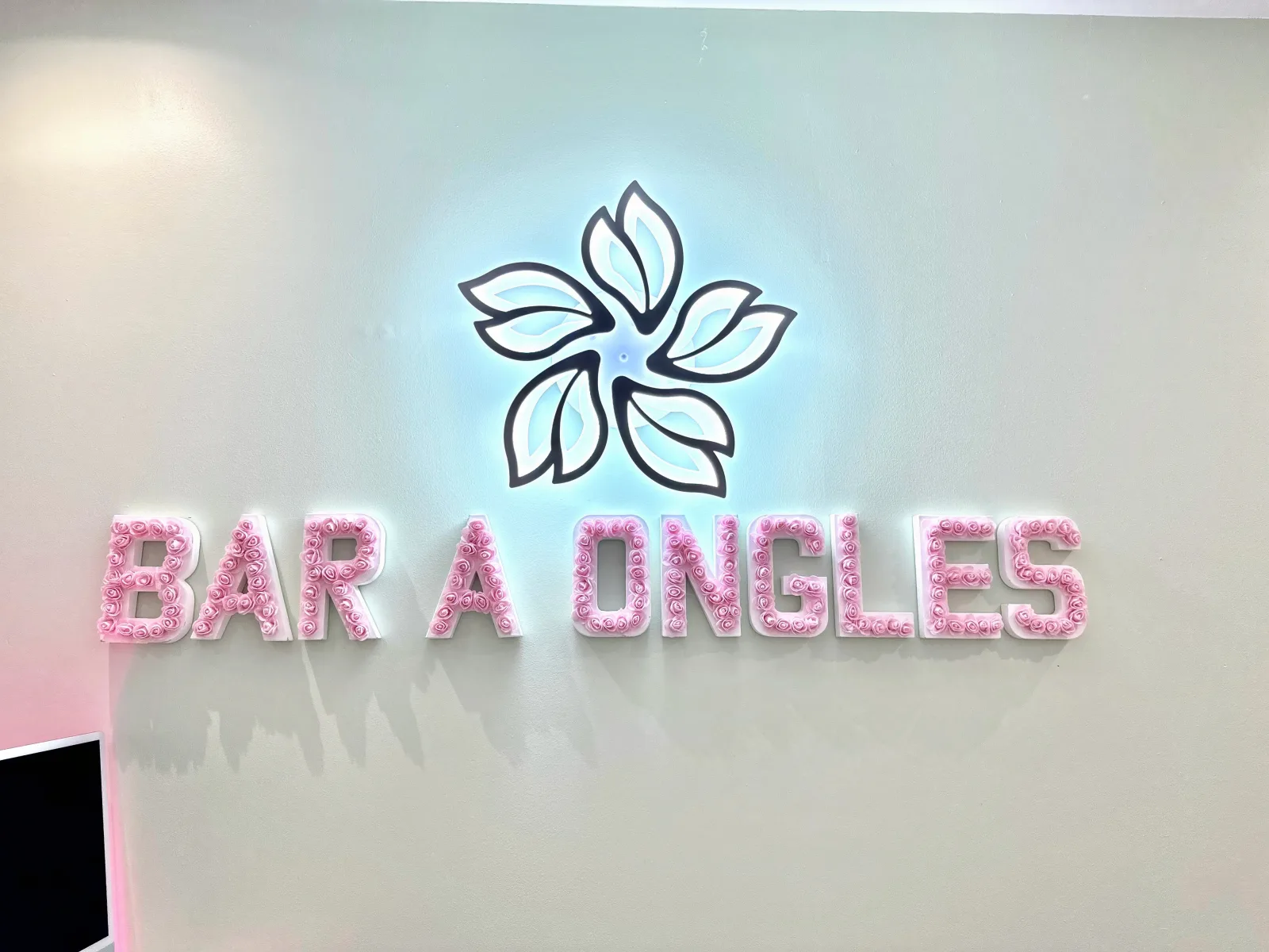 Bar à ongles Place Dupuy - Onglerie Toulouse - OneBooking