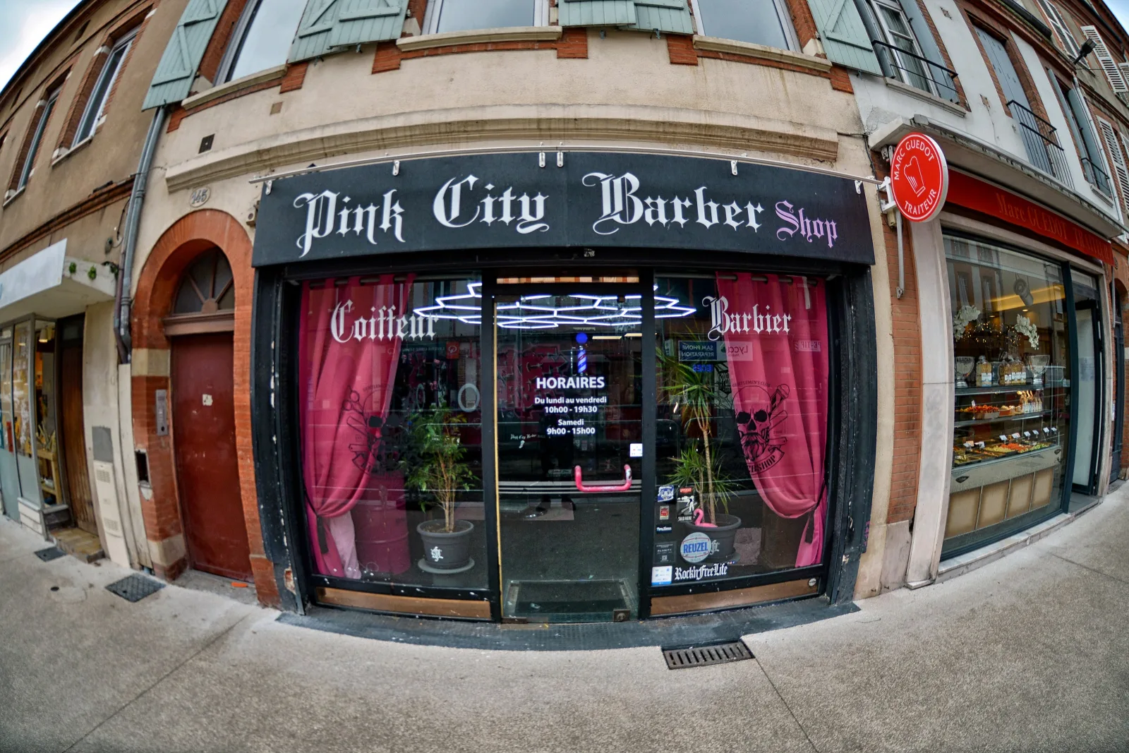 Pink City Barbershop - Coiffure Toulouse - OneBooking