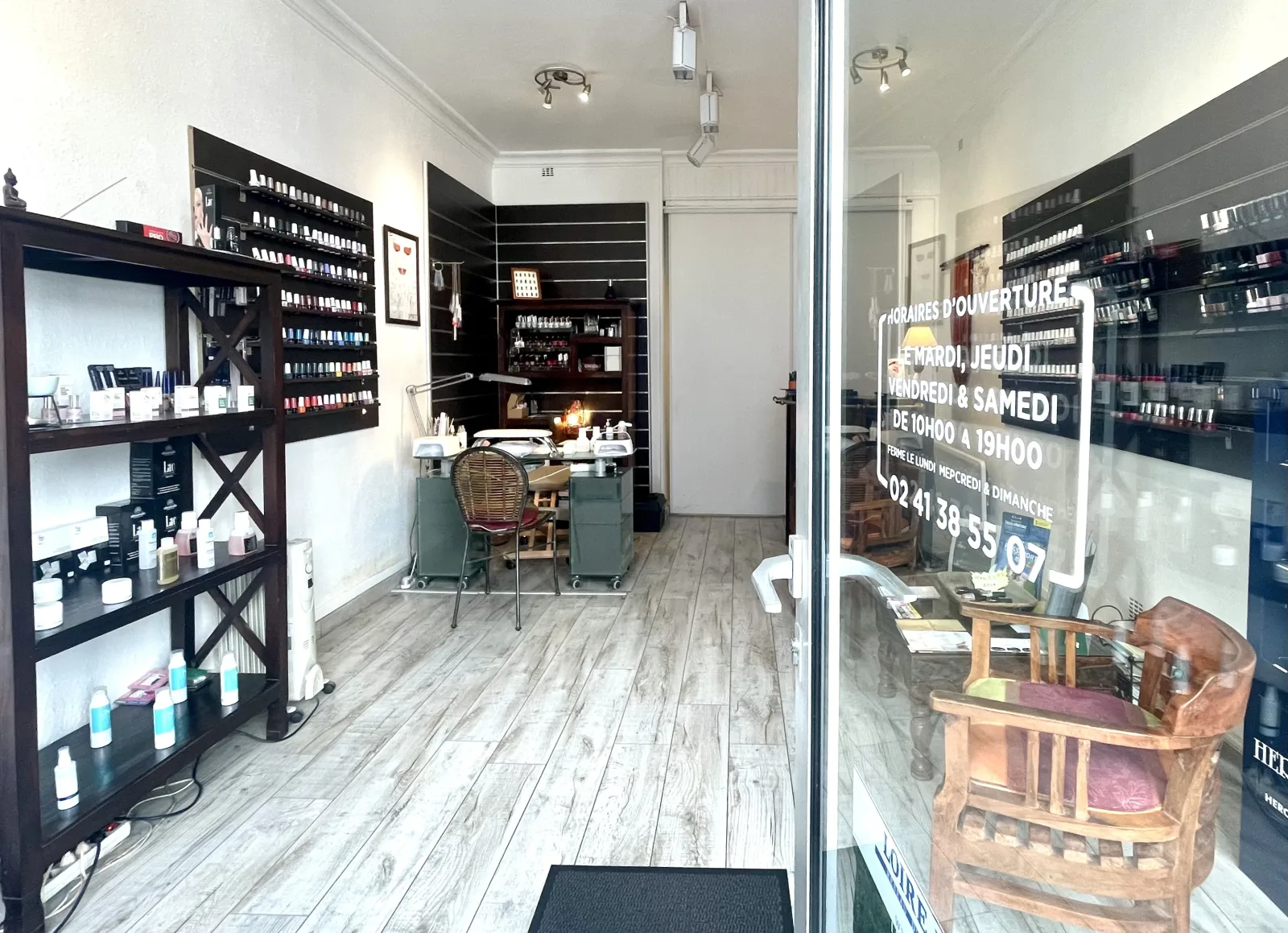 Histoires D’Ongles - Onglerie Saumur - OneBooking