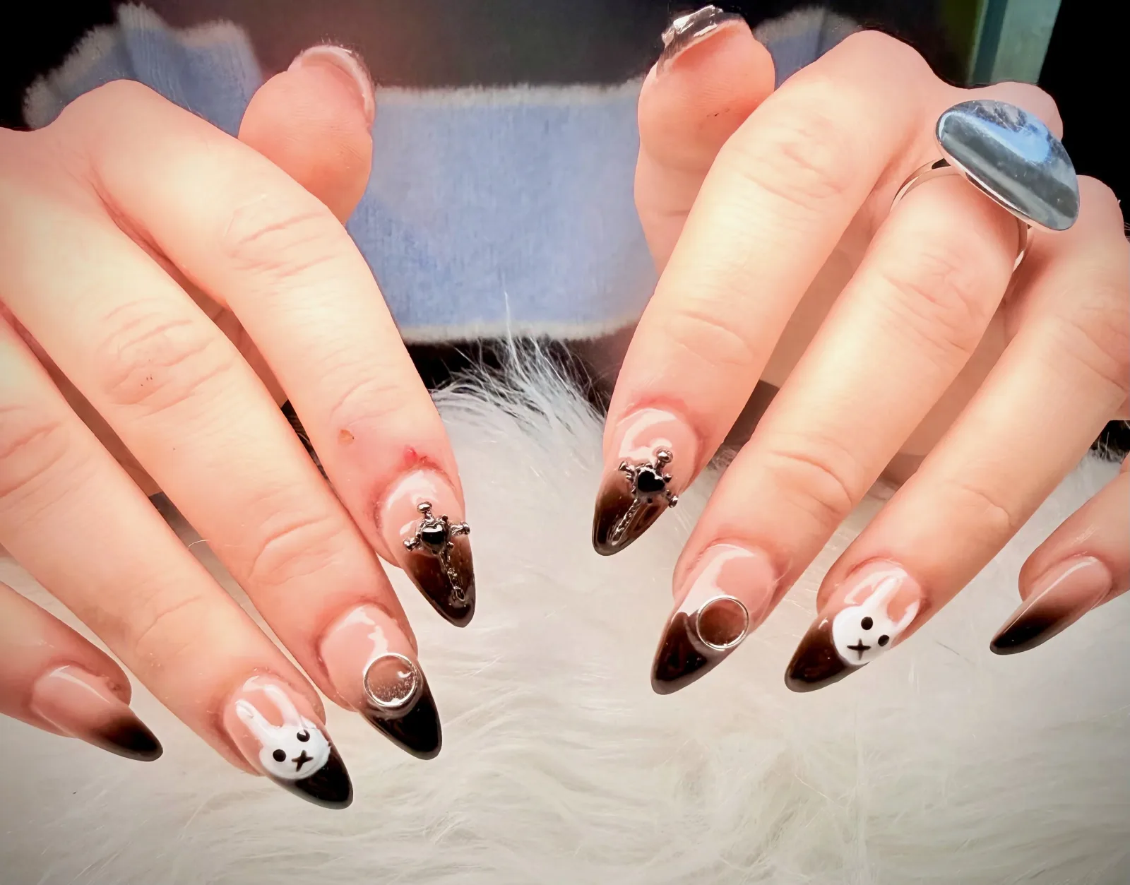 SL Nails - Onglerie Cognac - SL Nails - Photo Galerie - OneBooking