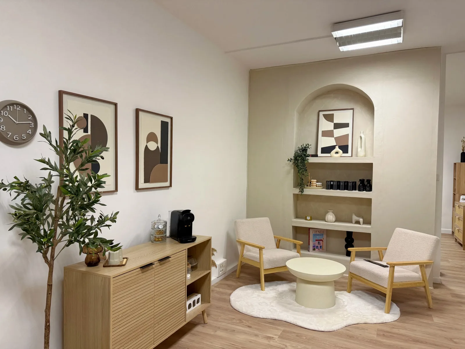 Glow signature - Onglerie Montereau-Fault-Yonne - Glow signature - Photo Galerie - OneBooking