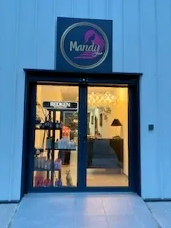Le salon de Mandy - Coiffure Le Lavandou - Le salon de Mandy - Photo Galerie - OneBooking