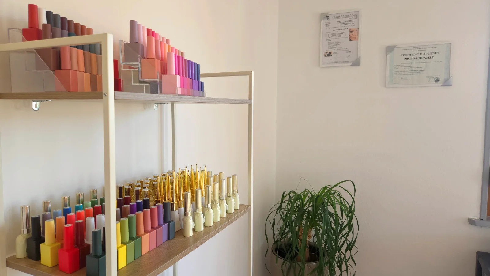 Jenny's Nail Salon - Onglerie Geispolsheim - Jenny's Nail Salon - Photo Galerie - OneBooking