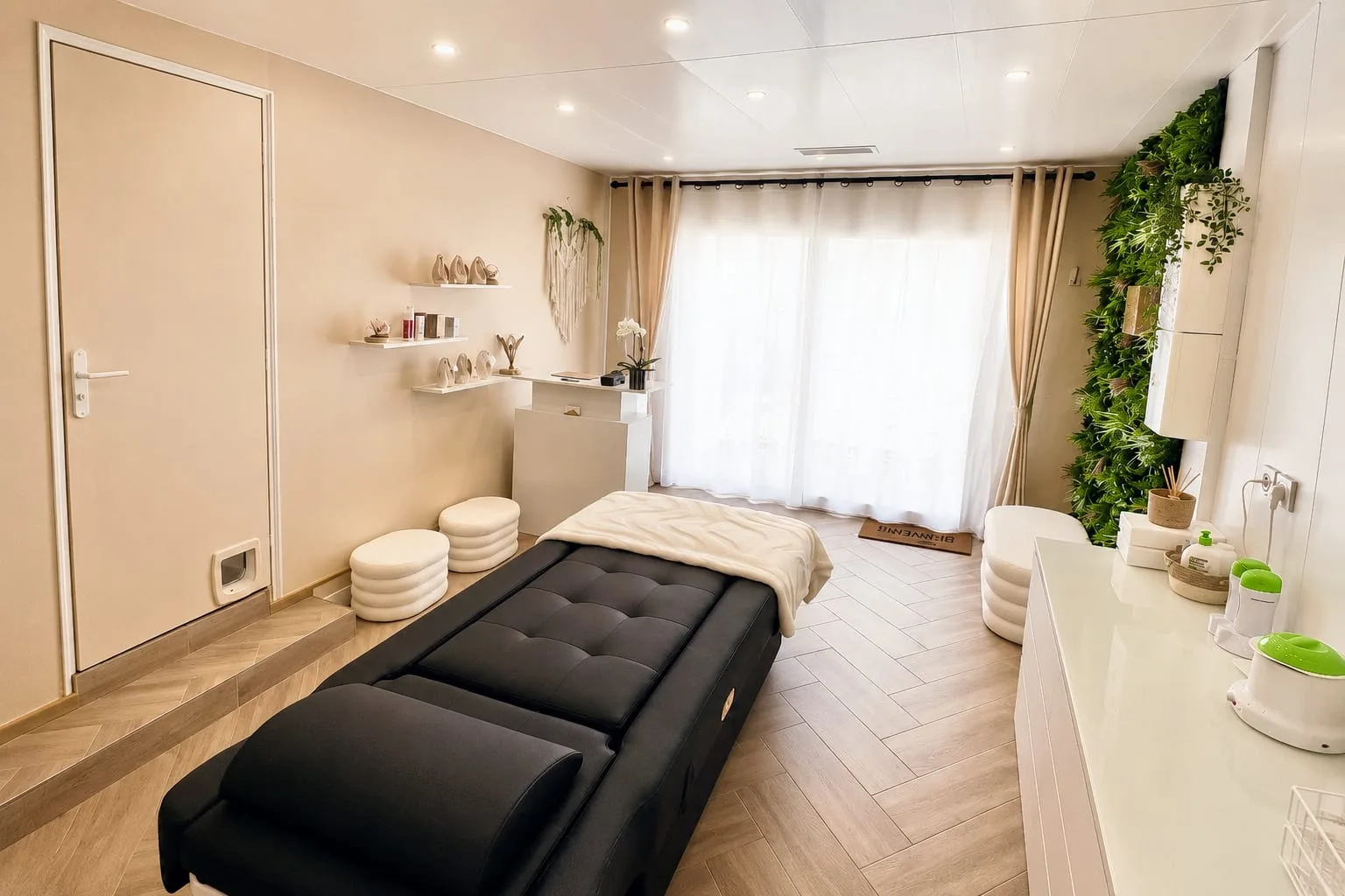EMYBEAUTY - Institut de beauté Poulx - EMYBEAUTY - Photo Galerie - OneBooking