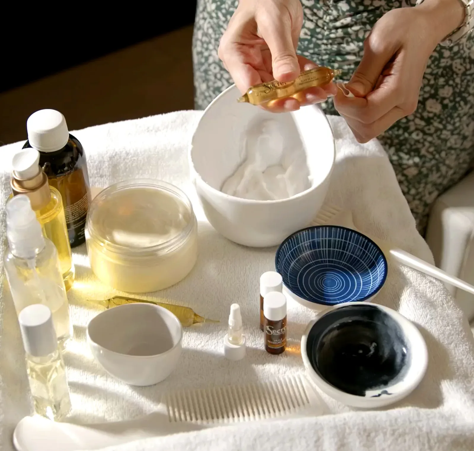 Sérénity Beauté Capillaire chez "Johann Bartoche" - Spa Boulogne-Billancourt - Sérénity Beauté Capillaire chez "Johann Bartoche" - Photo Galerie - OneBooking