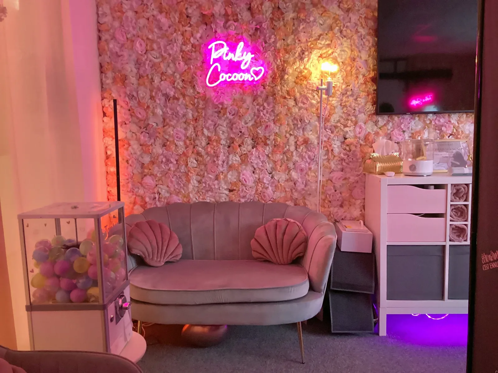 Pinky Cocoon - Head Spa - Massage Ferney-Voltaire - Pinky Cocoon - Head Spa - Photo Galerie - OneBooking