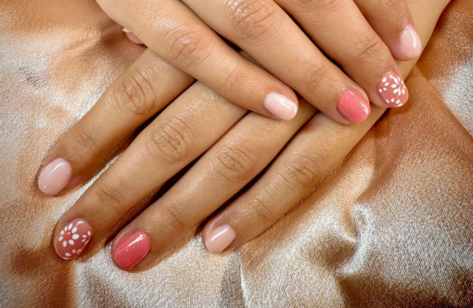 L'Instant Nails - Onglerie Montfermeil - L'Instant Nails - Photo Galerie - OneBooking