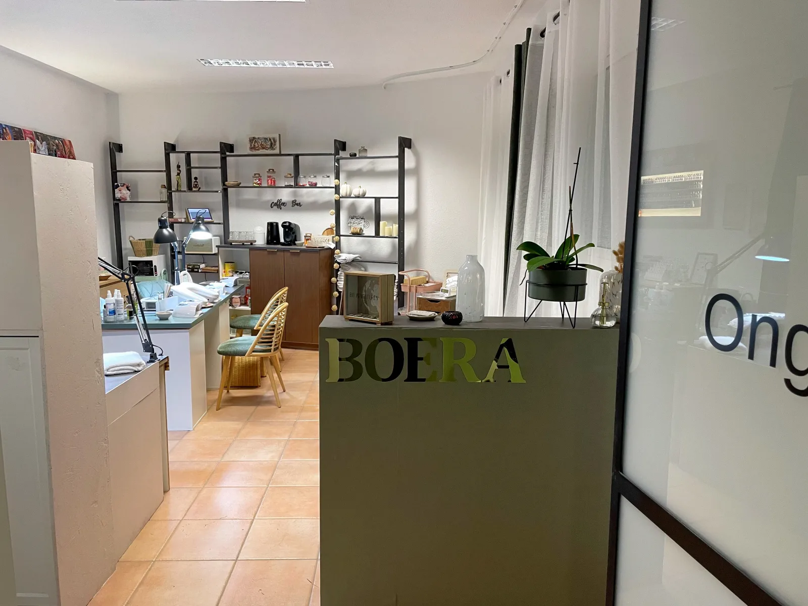 BOERA Institut - Onglerie Prades - BOERA Institut - Photo Galerie - OneBooking