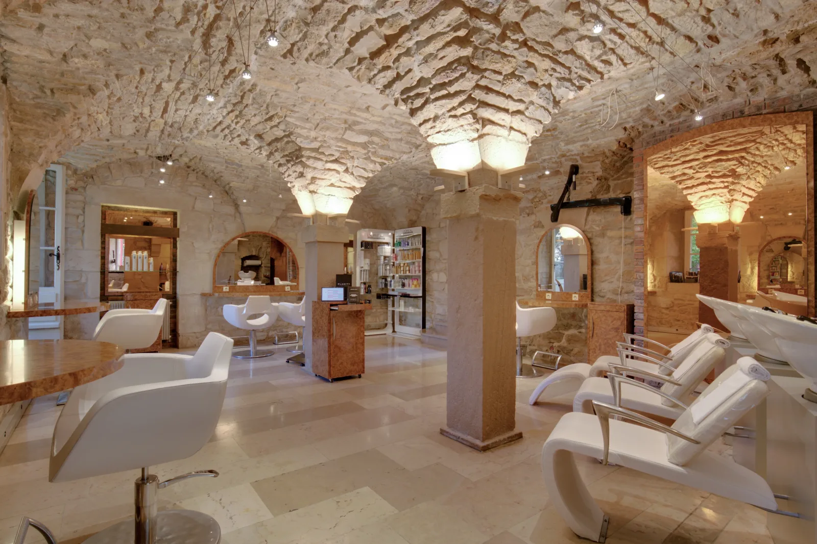 ATHENAÏS (Acropole)  - Coiffure - Perruque - Coiffure Dole - ATHENAÏS (Acropole)  - Coiffure - Perruque - Photo Galerie - OneBooking