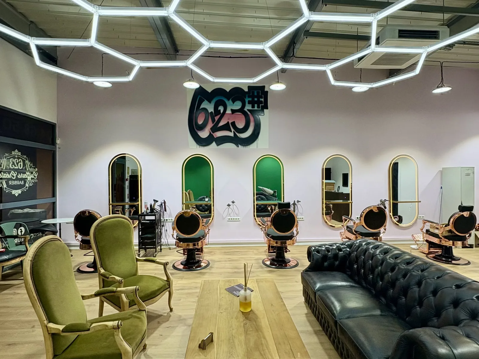 623# COIFFEURS  - CREATEURS - Coiffure Cabestany - 623# COIFFEURS  - CREATEURS - Photo Galerie - OneBooking