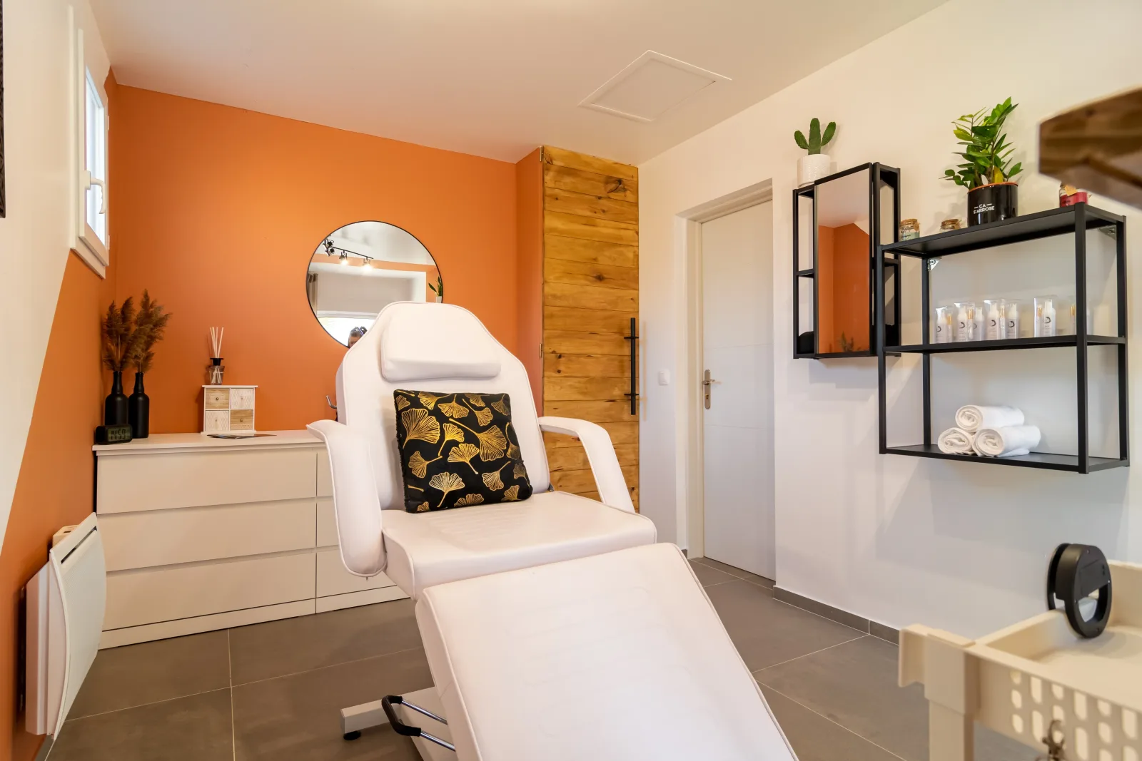 Regard 9 - Onglerie Vidauban - Regard 9 - Photo Galerie - OneBooking