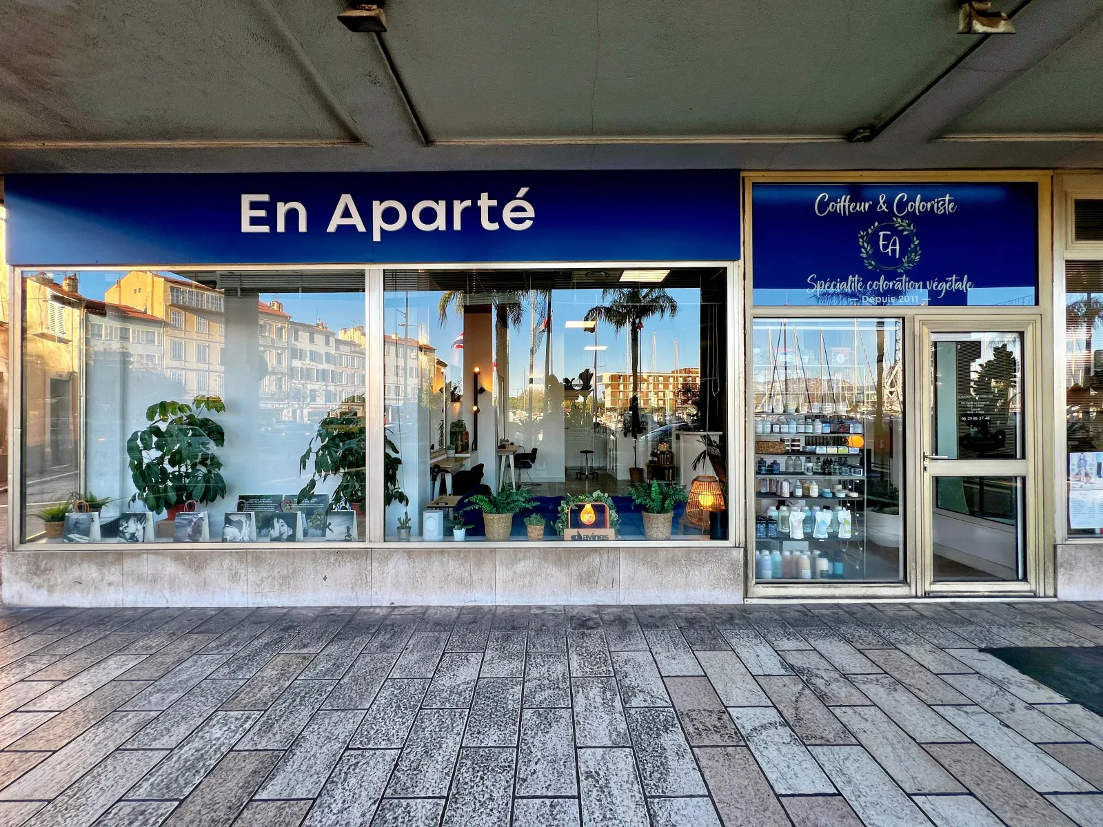 En Aparté Coiffeur Coloriste Végétal - Coiffure La Seyne-sur-Mer - En Aparté Coiffeur Coloriste Végétal - Photo Galerie - OneBooking
