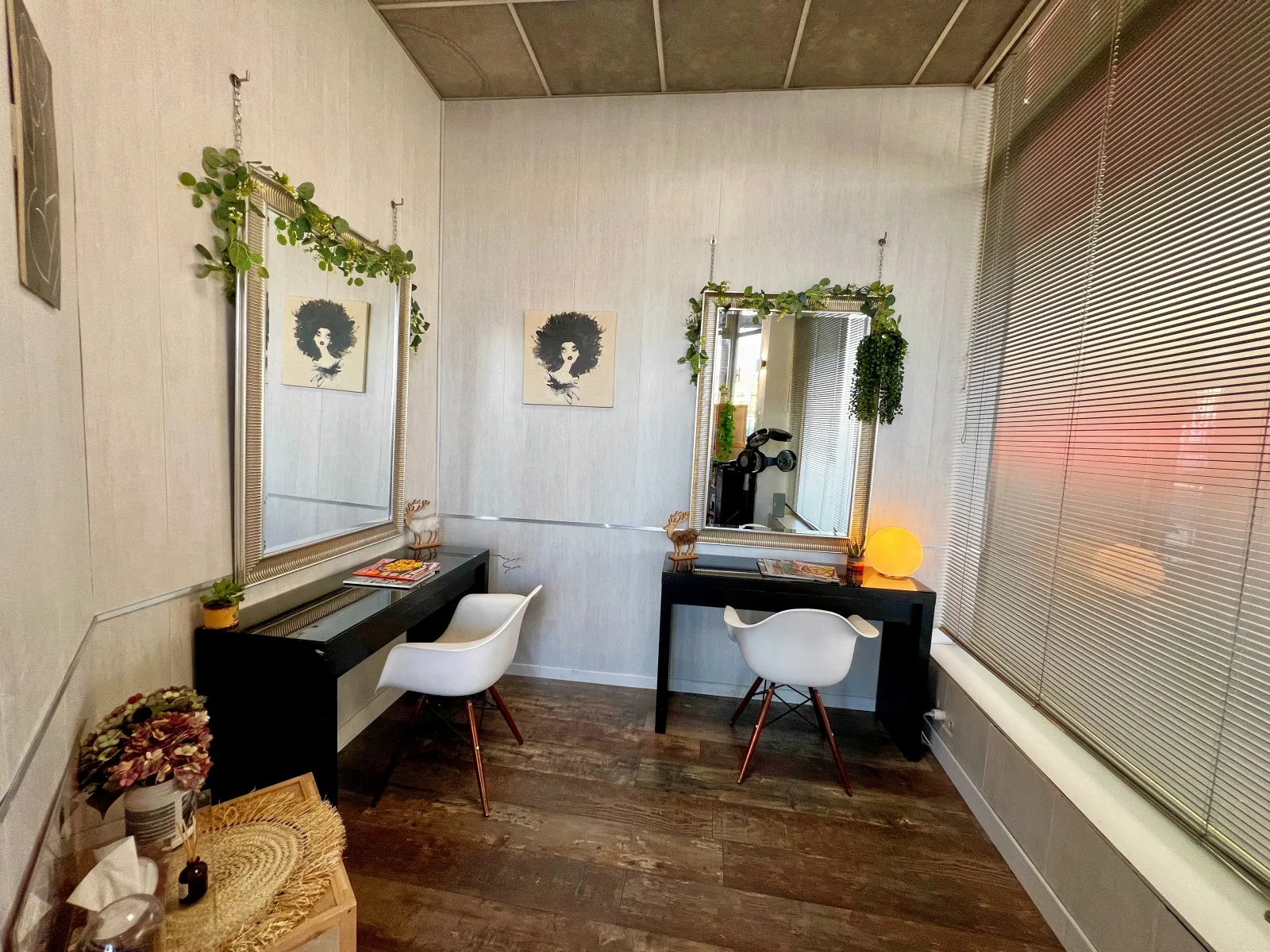En Aparté Coiffeur Coloriste Végétal - Coiffure La Seyne-sur-Mer - En Aparté Coiffeur Coloriste Végétal - Photo Galerie - OneBooking