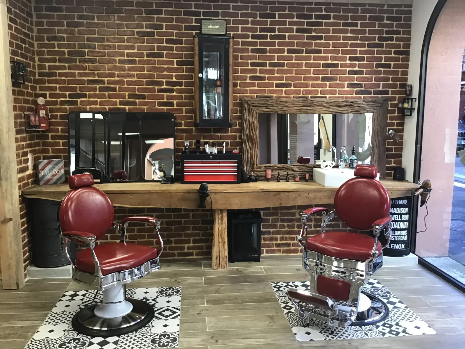 La Casa Del Barbiere - La Roche - Coiffure La Roche-sur-Foron - La Casa Del Barbiere - La Roche - Photo Galerie - OneBooking