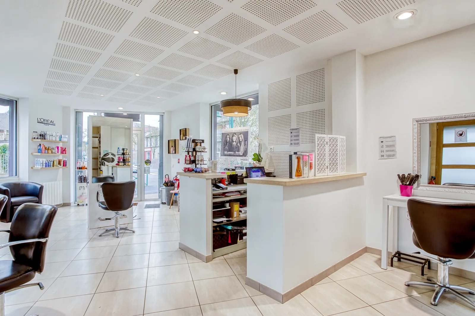 Salon de Coiffure Niagara - Coiffure Vaires-sur-Marne - Salon de Coiffure Niagara - Photo Galerie - OneBooking