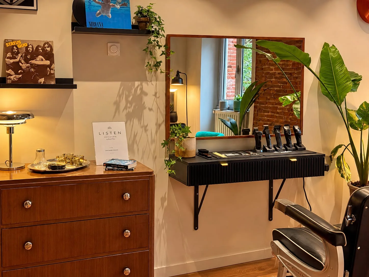 Listen Hair Studio by Benoit PILLON - Barbier Toulouse - Listen Hair Studio by Benoit PILLON - Photo Galerie - OneBooking