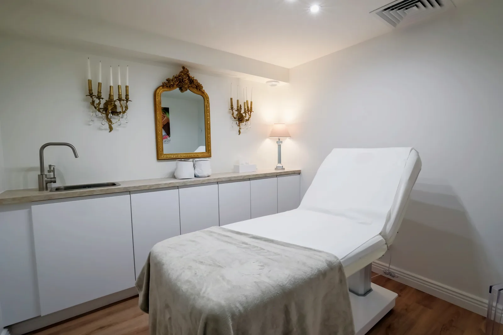 Paul FRETEL - Coiffeur - Esthétique - Coiffure Saint-Jean-de-Luz - Paul FRETEL - Coiffeur - Esthétique - Photo Galerie - OneBooking
