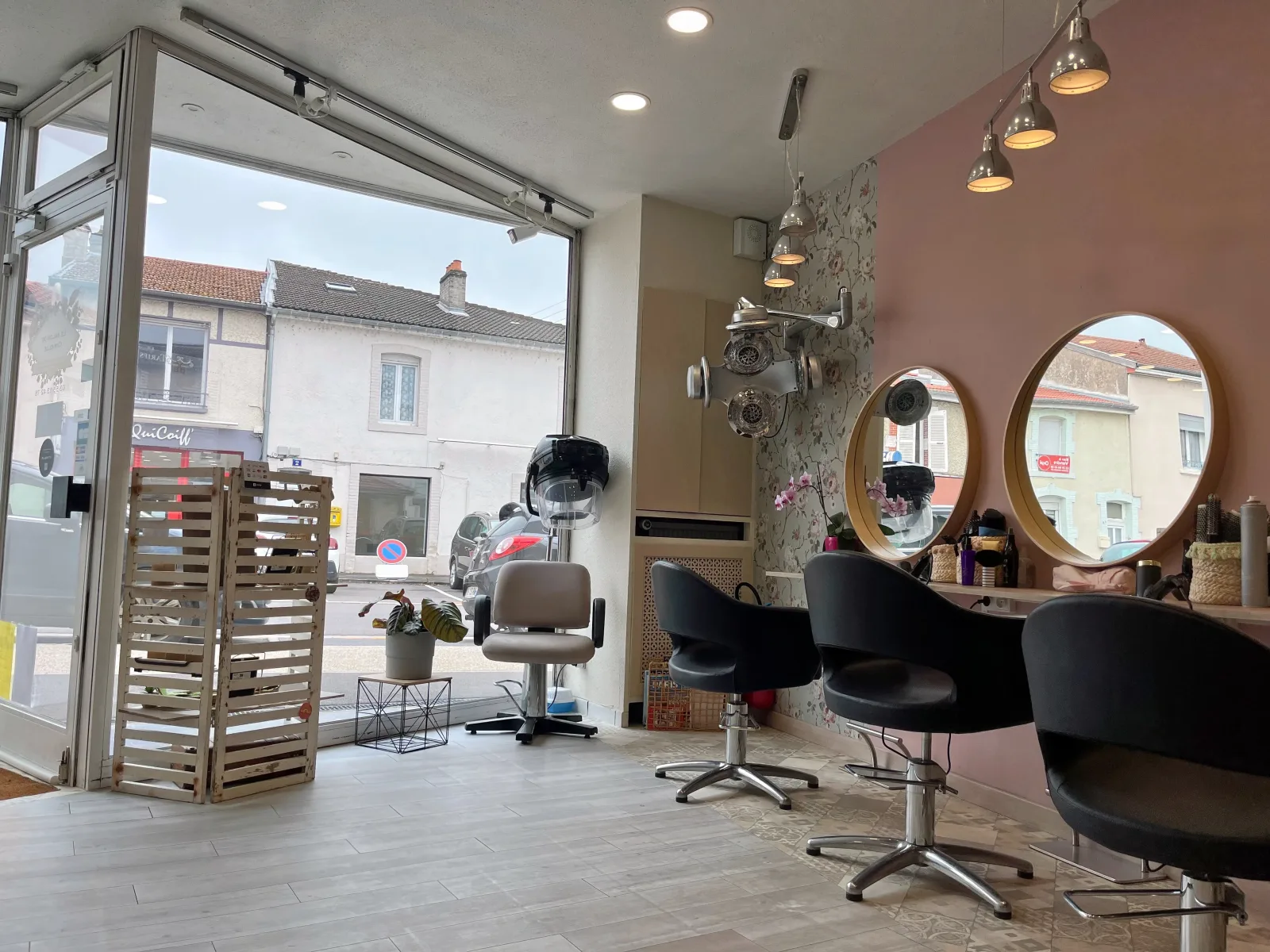 Le Salon de Cyrielle - Coiffure Verdun - Le Salon de Cyrielle - Photo Galerie - OneBooking