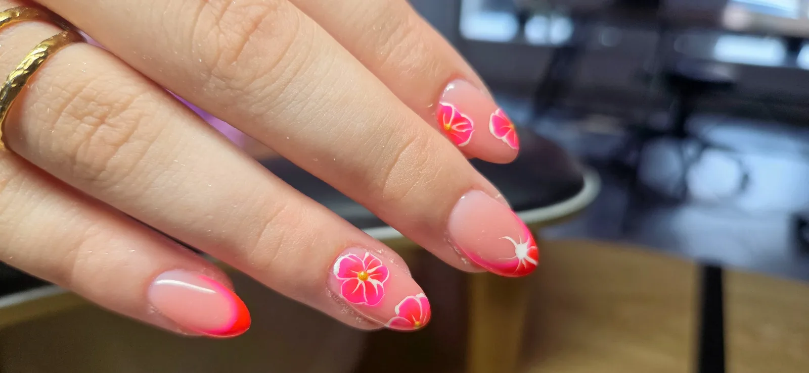 Nail&co custom - Institut de beauté Moulins - Nail&co custom - Photo Galerie - OneBooking