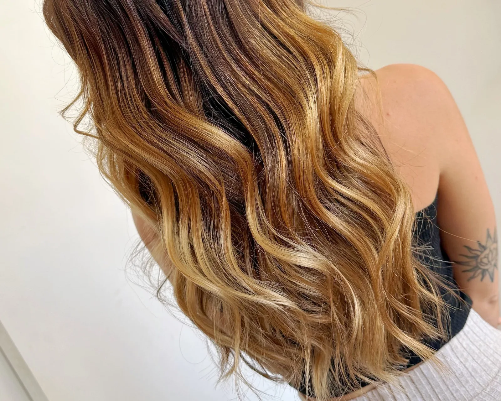 The Lumy Beauty - Coiffure La Penne-sur-Huveaune - The Lumy Beauty - Photo Galerie - OneBooking