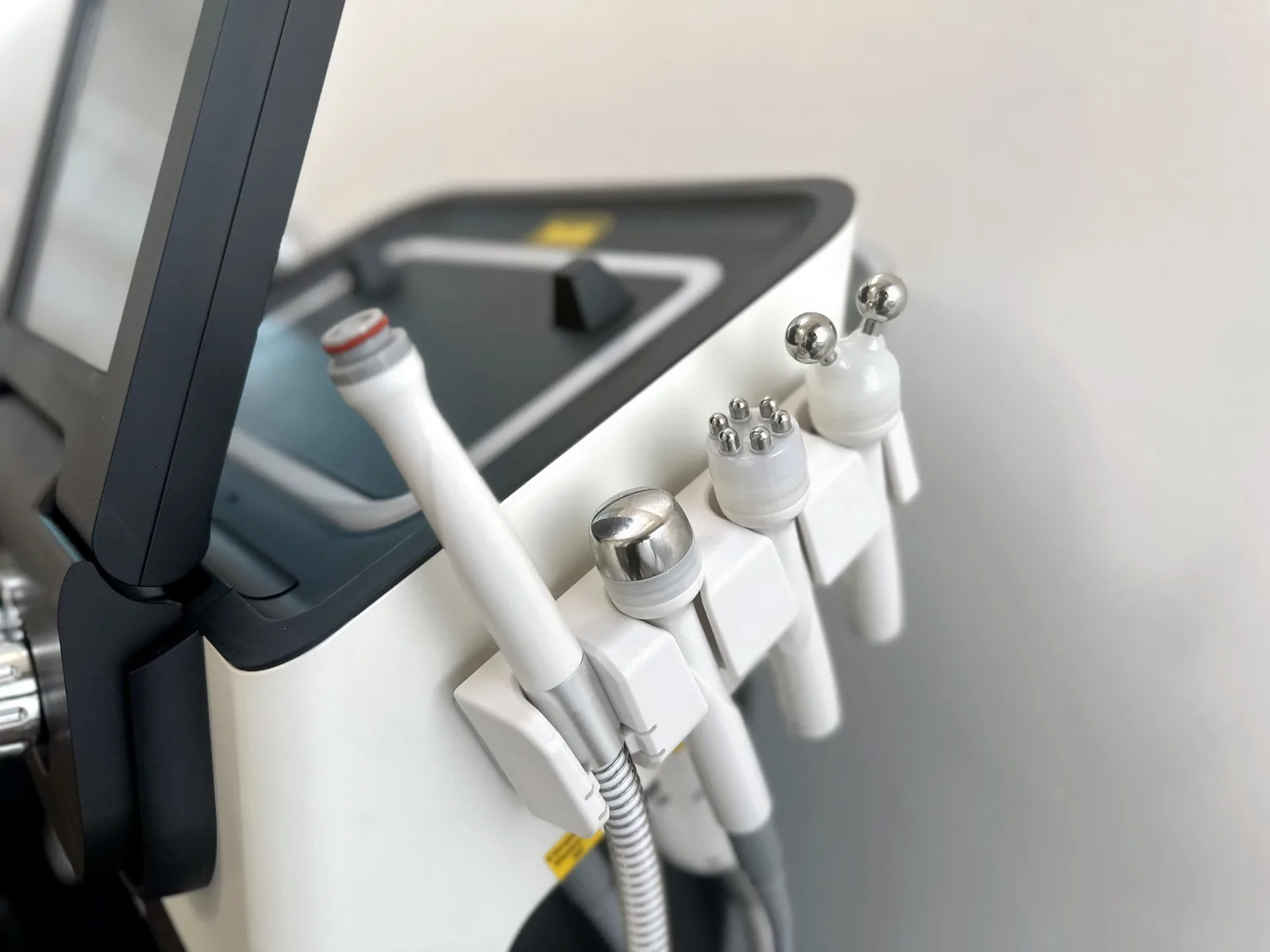Tech Care Esthétique - Institut de beauté Pleuven - Tech Care Esthétique - Photo Galerie - OneBooking