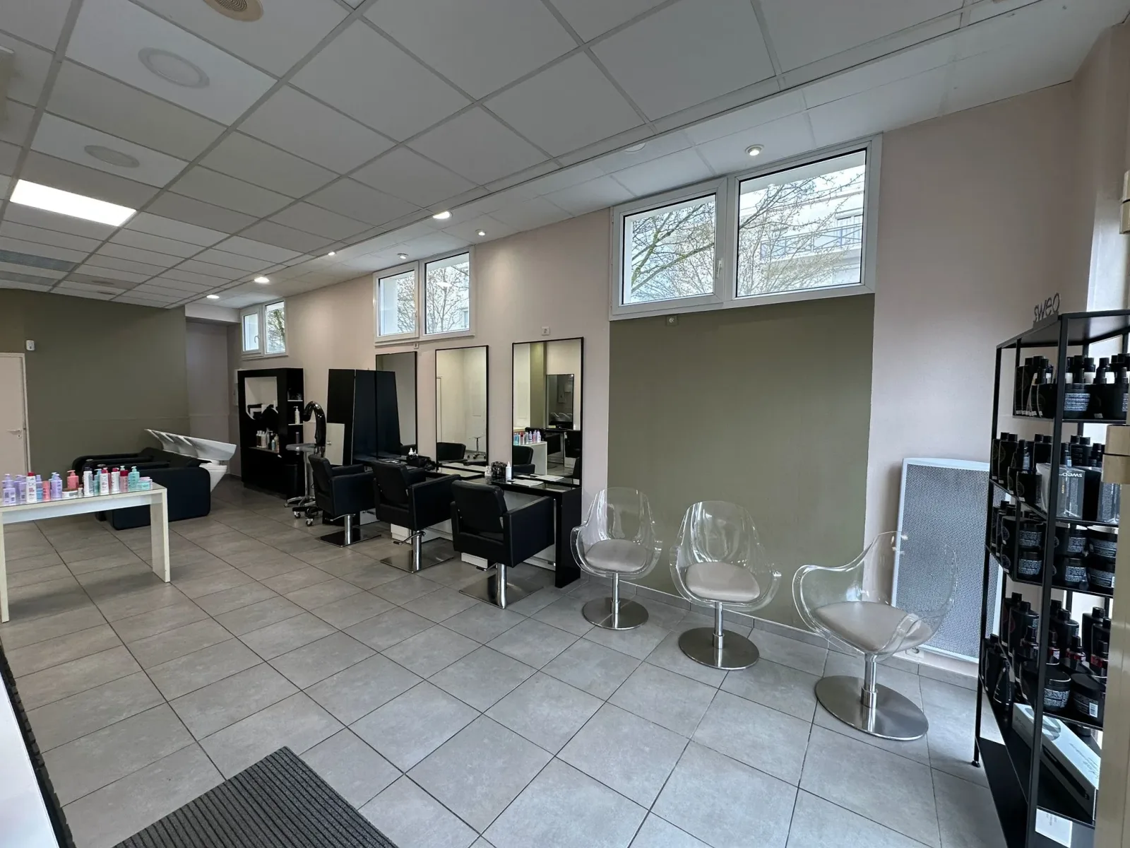 Salon KBlou - Coiffure Guyancourt - Salon KBlou - Photo Galerie - OneBooking