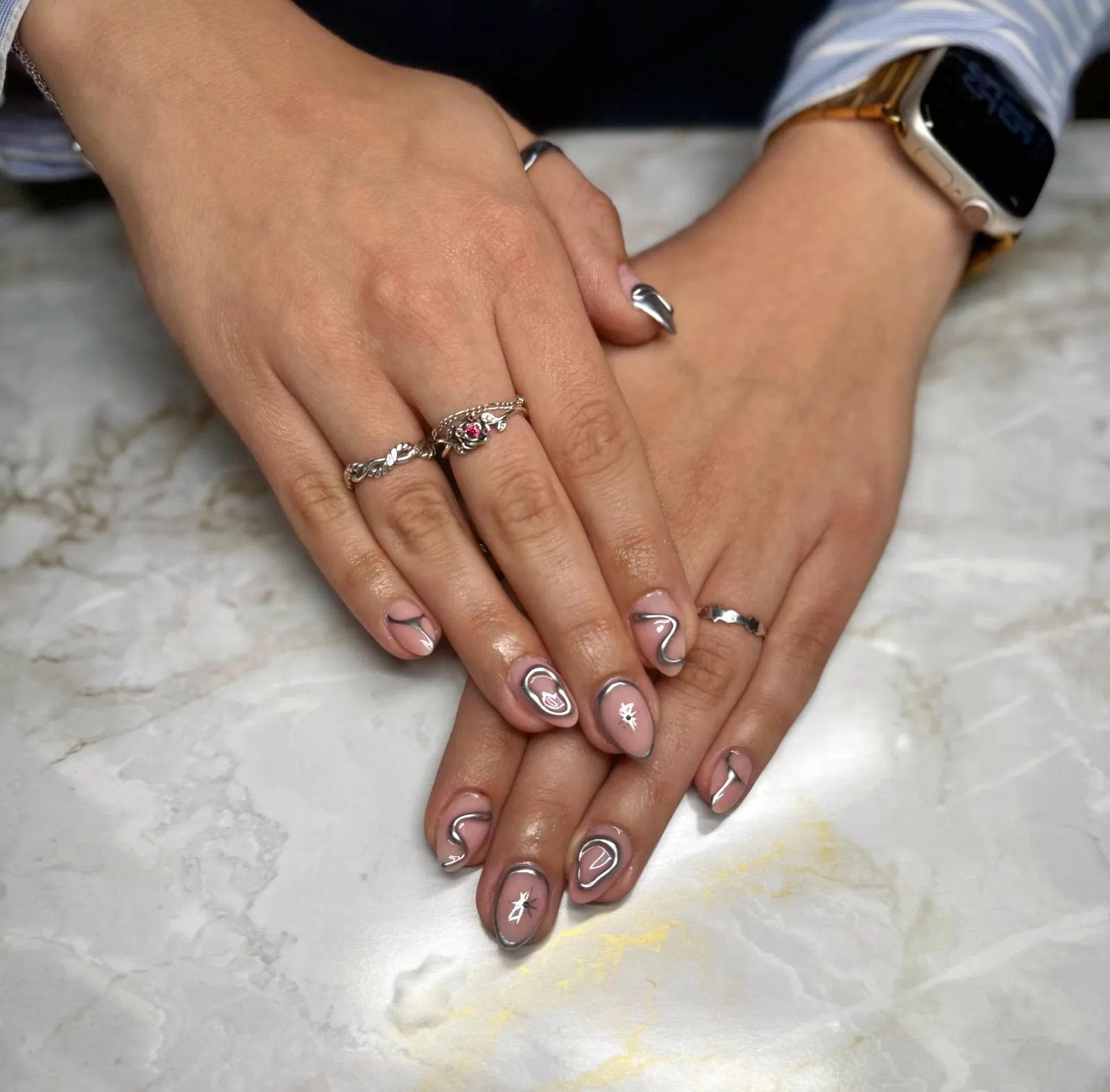 Hera Nails - Onglerie La Crau - Hera Nails - Photo Galerie - OneBooking