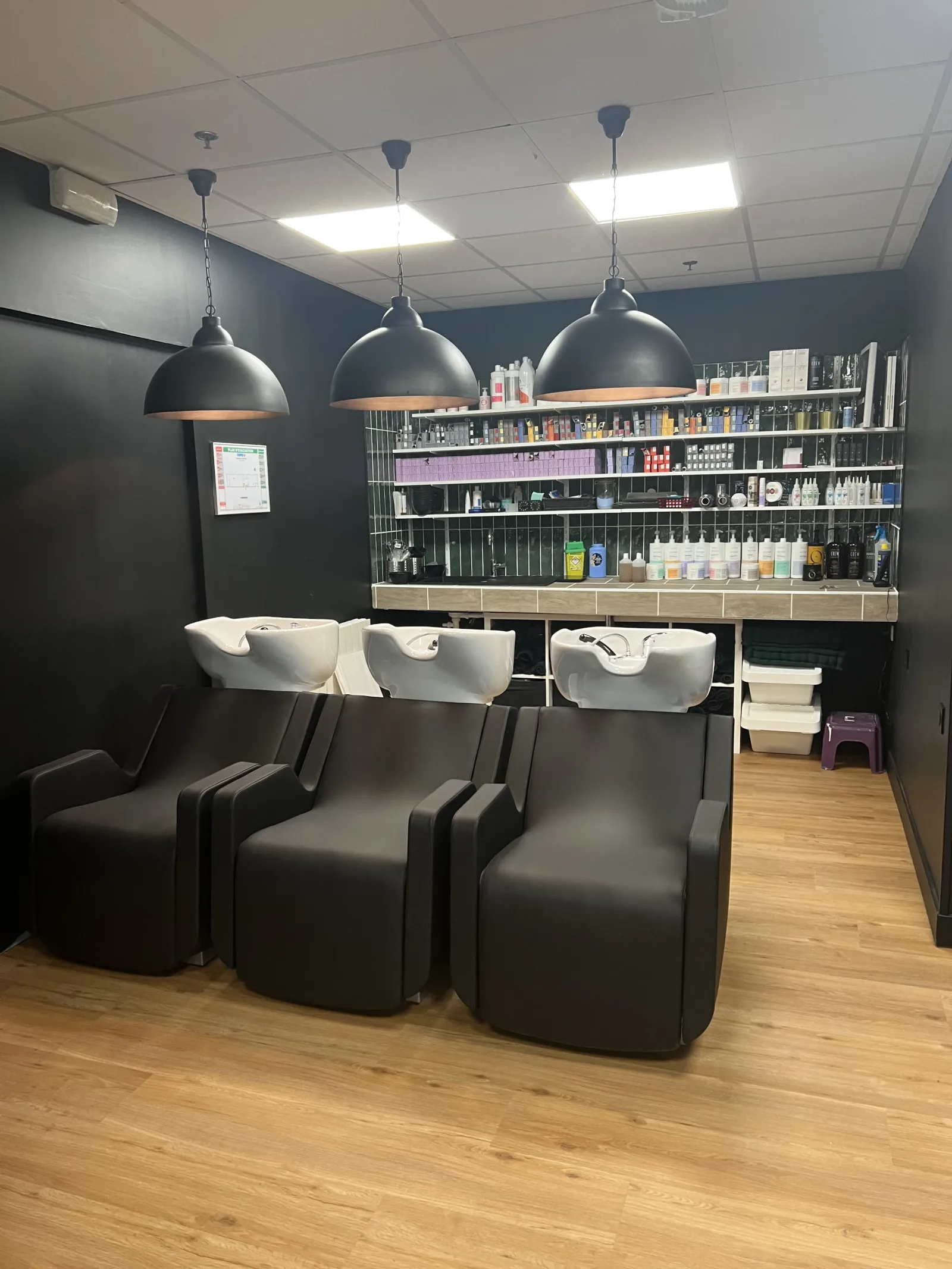Adonis Coiffure - Coiffure Serqueux - Adonis Coiffure - Photo Galerie - OneBooking
