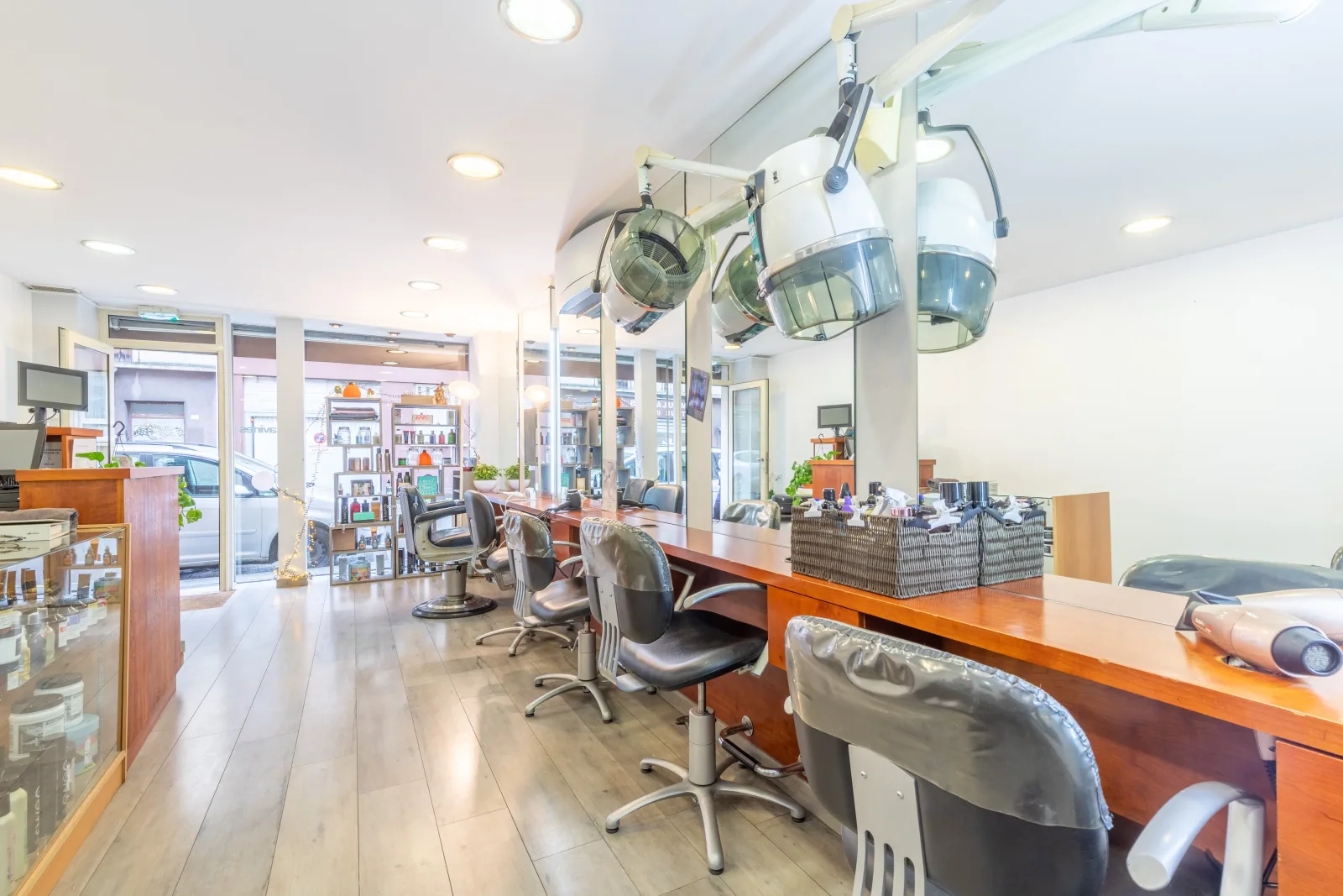 Carol'Coiffure - Coiffure Le Kremlin-Bicêtre - Carol'Coiffure - Photo Galerie - OneBooking