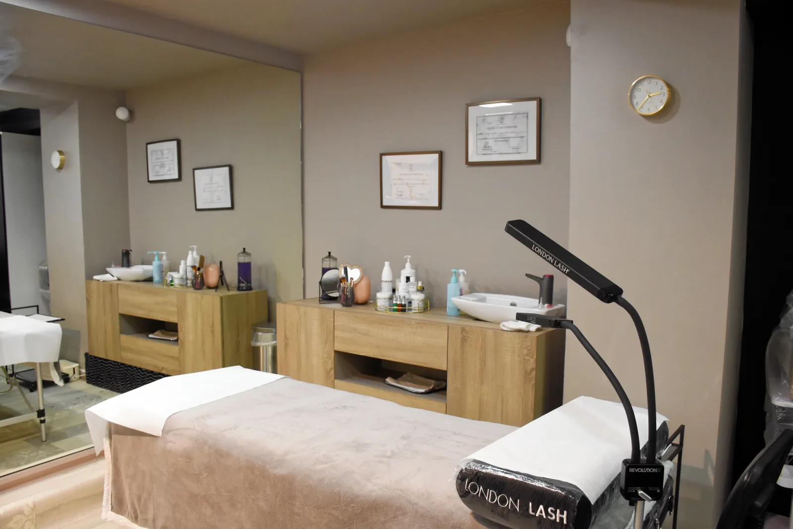 - Adel’Ink Beauty Store - Institut de beauté Riom - - Adel’Ink Beauty Store - Photo Galerie - OneBooking