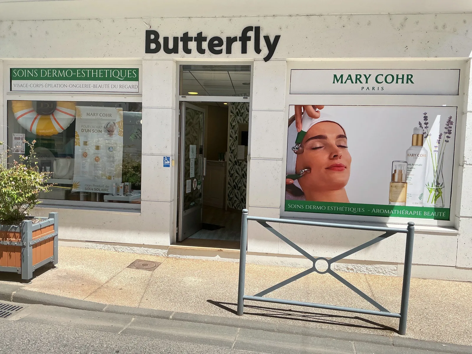 Butterfly - Institut beauté plus - Institut de beauté Saint-Just-Saint-Rambert - Butterfly - Institut beauté plus - Photo Galerie - OneBooking
