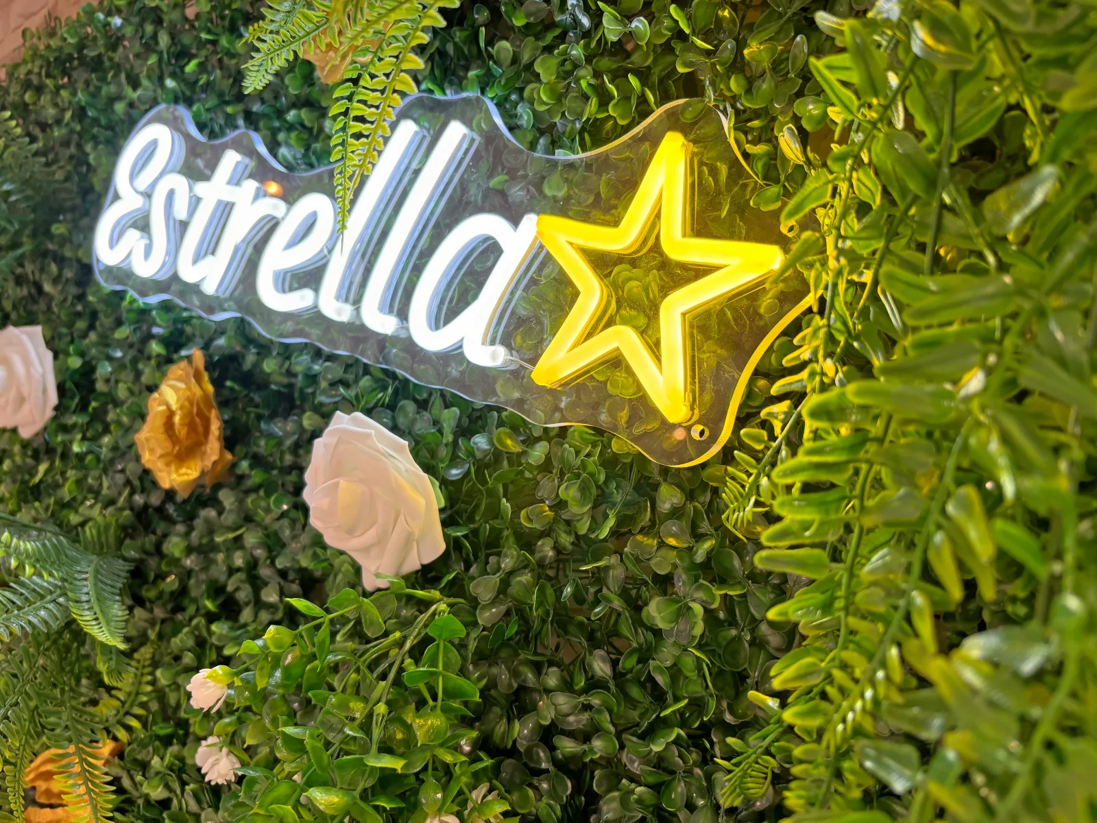 Estrella Coiffure & Beauté - Coiffure La Chapelle-de-Guinchay - Estrella Coiffure & Beauté - Photo Galerie - OneBooking