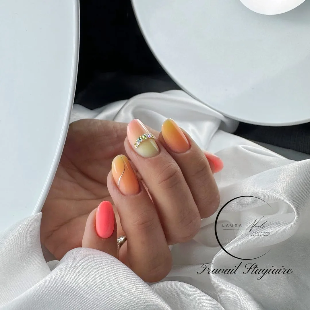 LAURA NAILS FORMATION : Centre de formation - Onglerie Gémenos - LAURA NAILS FORMATION : Centre de formation - Photo Galerie - OneBooking