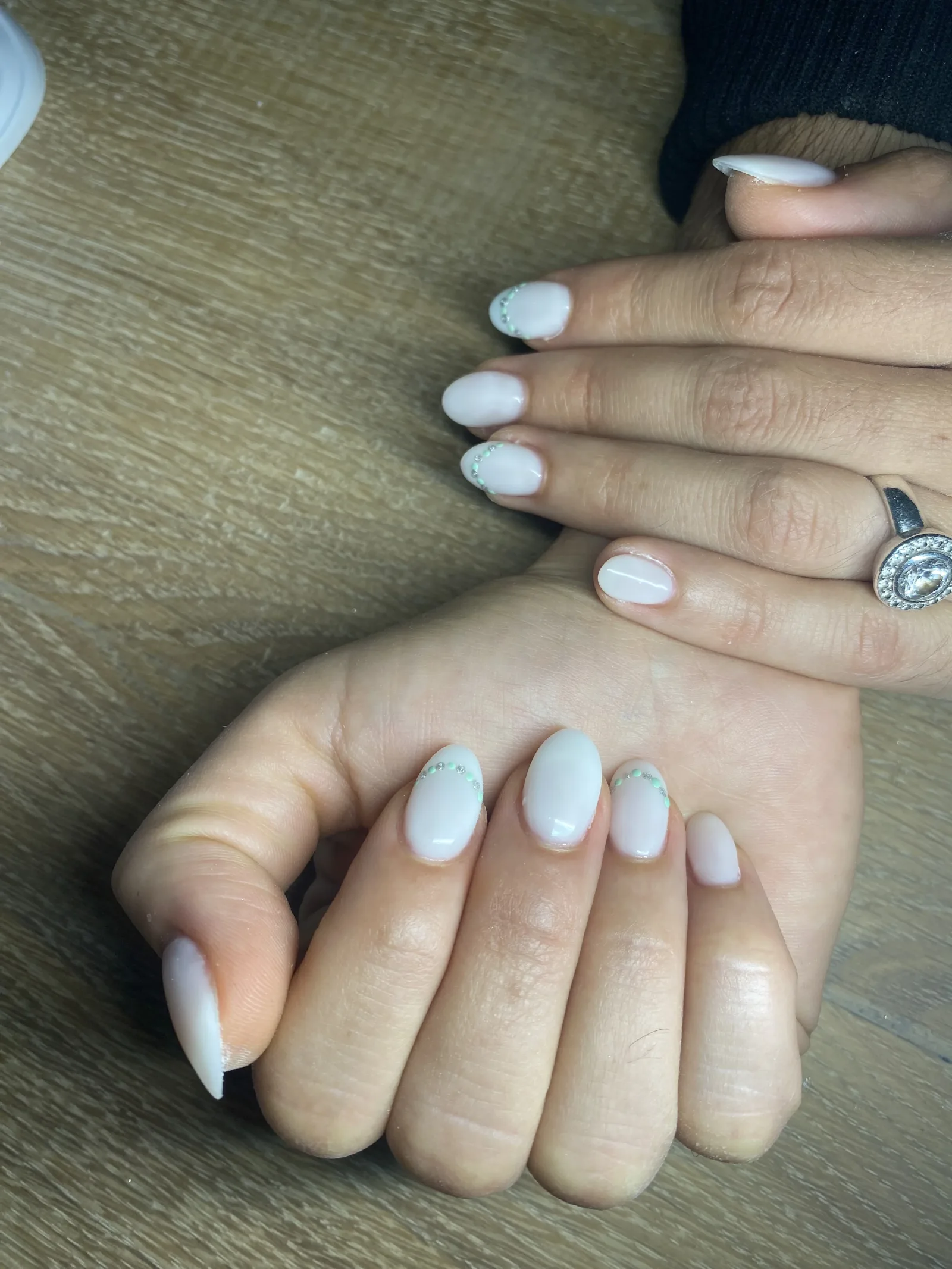 Aux Ongles d'Auré - Onglerie Orvault - Aux Ongles d'Auré - Photo Galerie - OneBooking