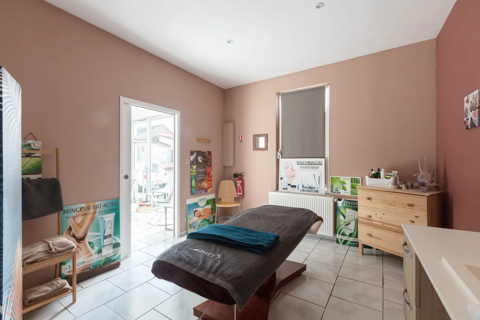 Emilie esthetique - Institut de beauté Cognac - Emilie esthetique - Photo Galerie - OneBooking