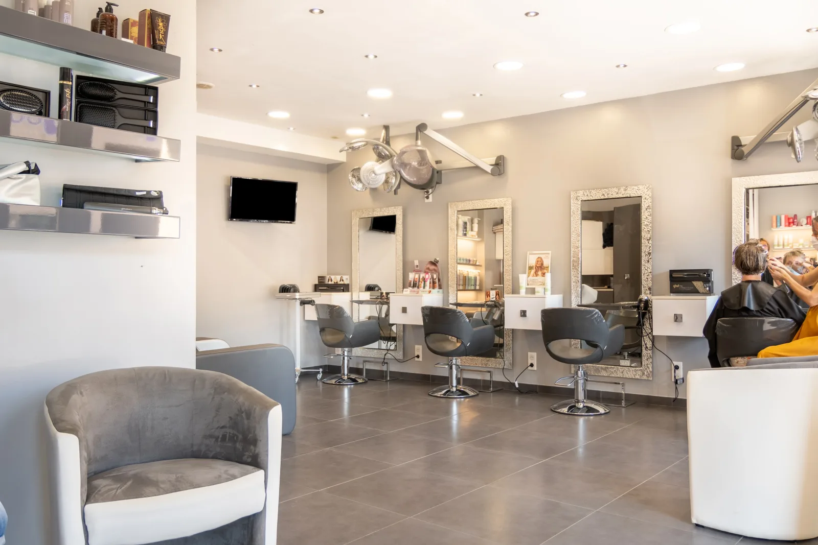 Total Look - Coiffure Le Lavandou - Total Look - Photo Galerie - OneBooking