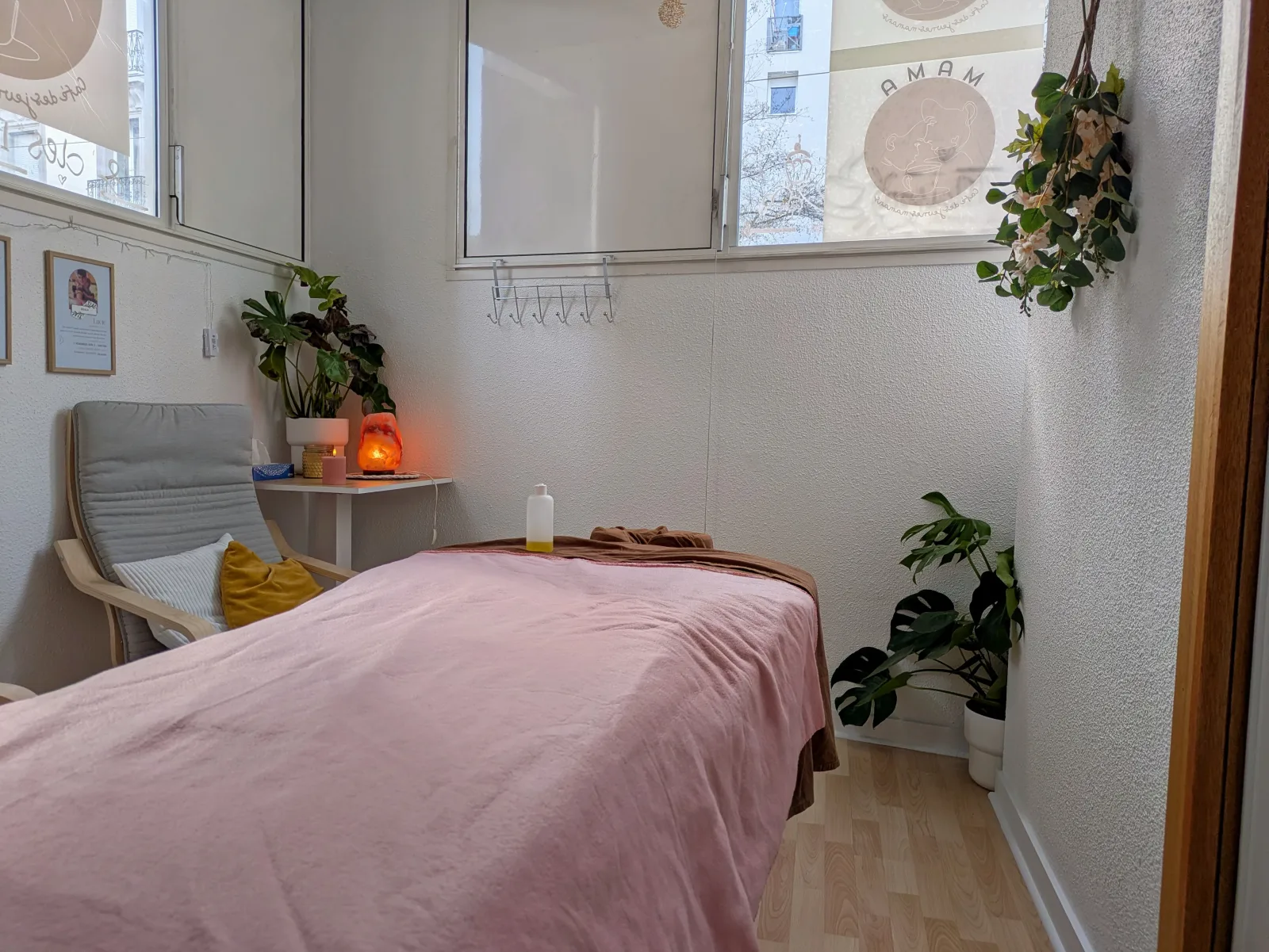 LES PETITS SOINS DE MARINE - Massage Fontaine - LES PETITS SOINS DE MARINE - Photo Galerie - OneBooking