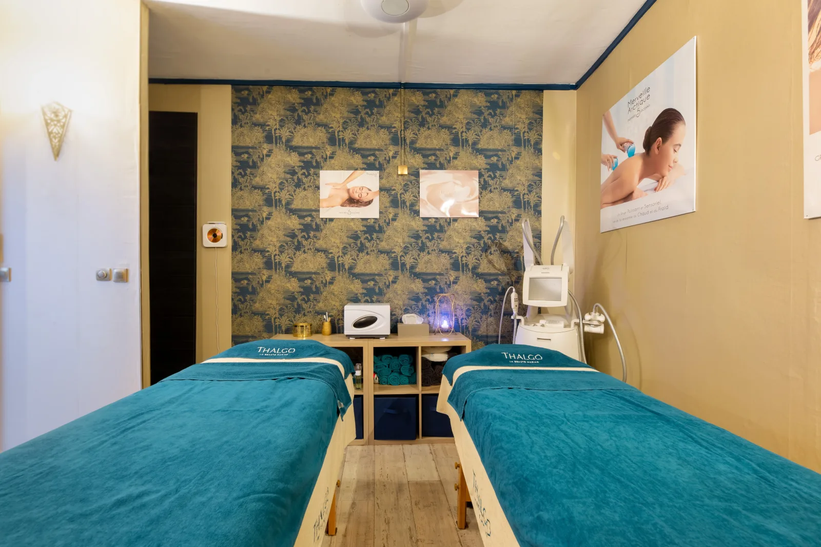 Antik Spa - Onglerie Le Neubourg - Antik Spa - Photo Galerie - OneBooking