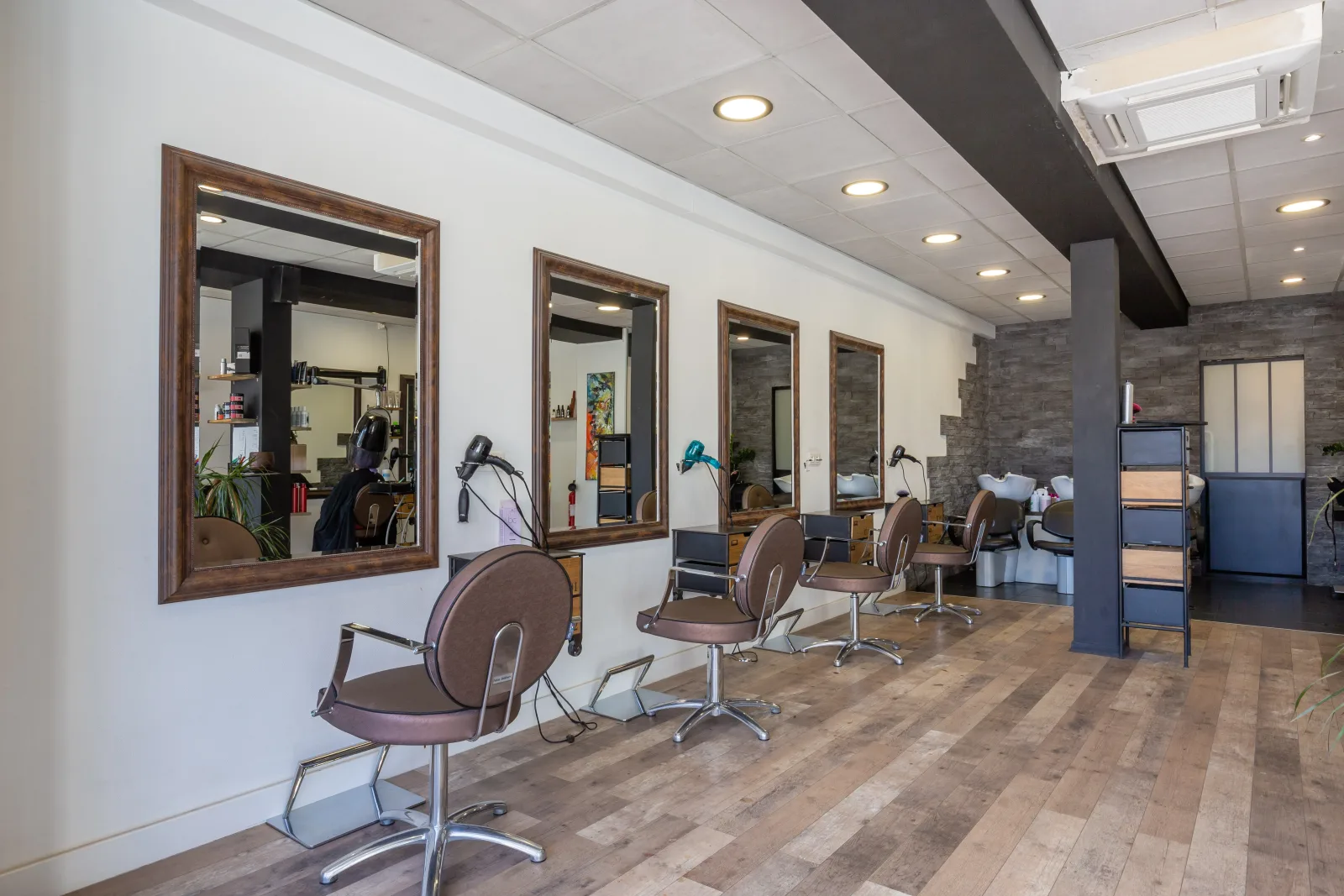 Oze coiffure - Coiffure Genlis - Oze coiffure - Photo Galerie - OneBooking