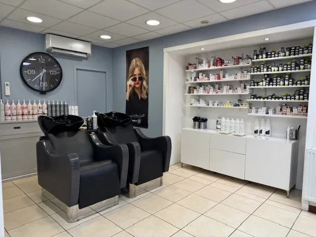SG Coiffure - Coiffure Pluguffan - SG Coiffure - Photo Galerie - OneBooking
