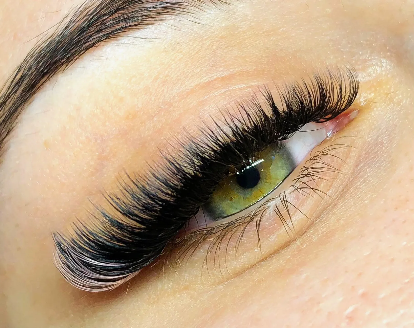Secret’Eyes Beauty Concept - Sourcils & cils Le Pradet - Secret’Eyes Beauty Concept - Photo Galerie - OneBooking