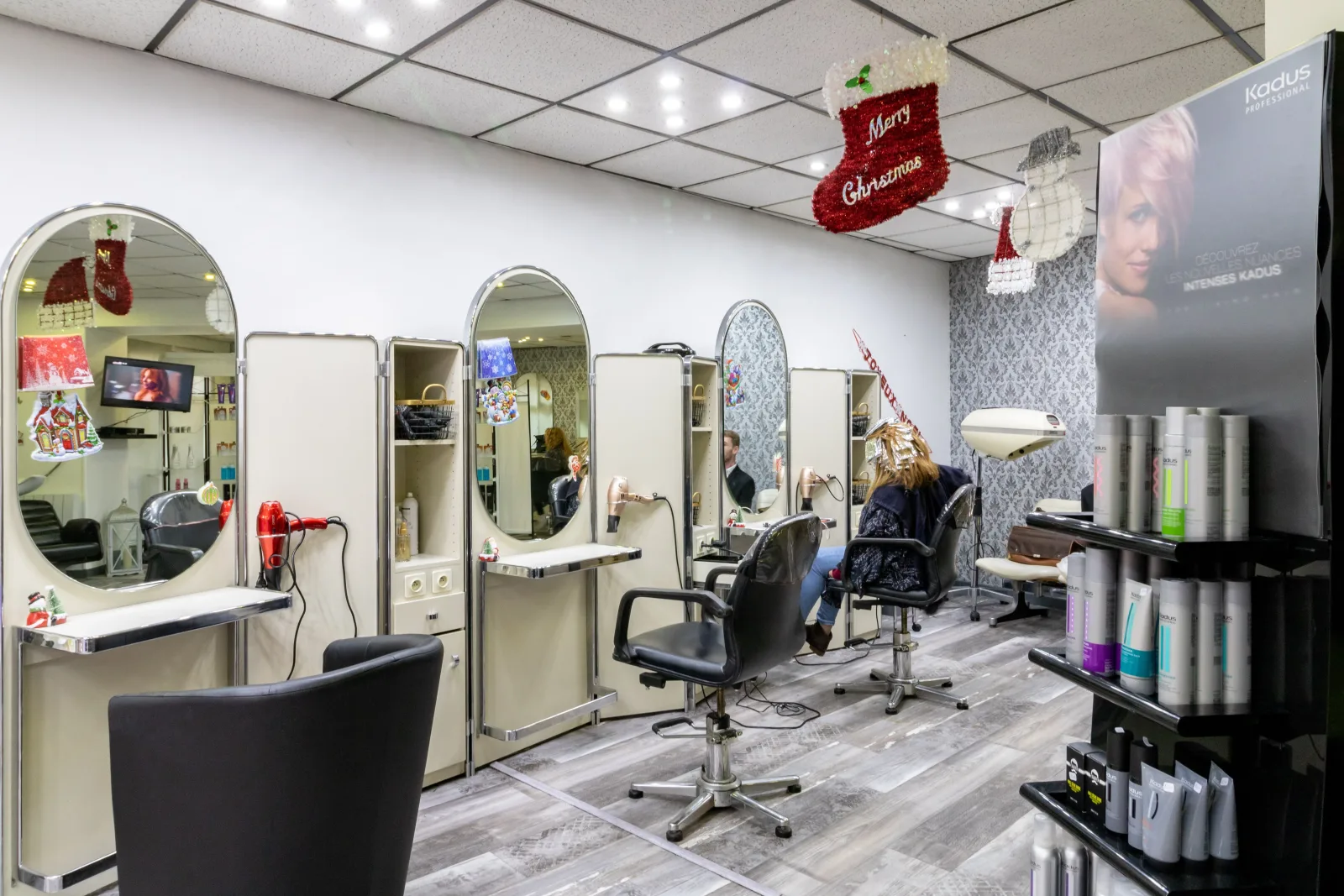Art et coiffure - Coiffure Montereau-Fault-Yonne - Art et coiffure - Photo Galerie - OneBooking
